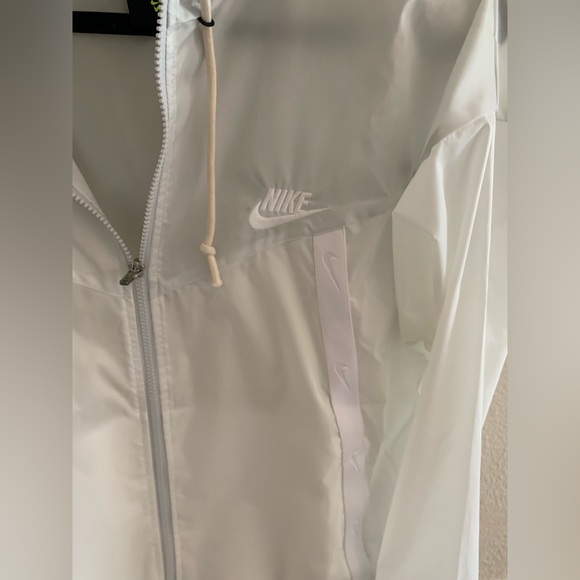 Nike Windrunner Jacket - Picture 8 of 10